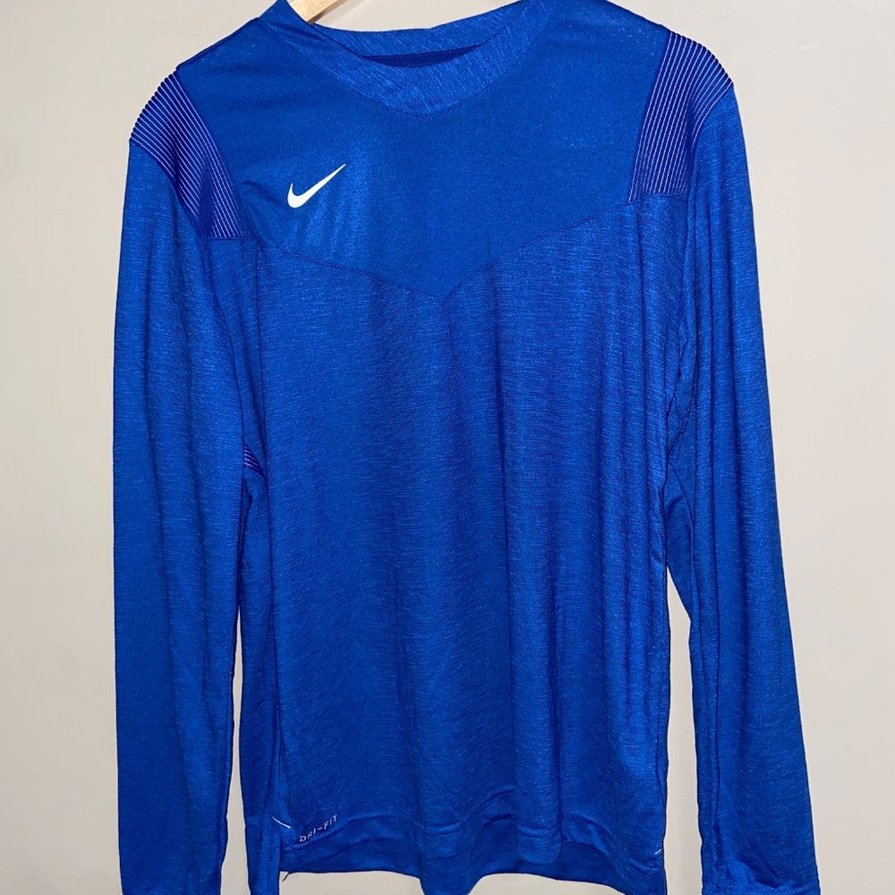 Men Nike Dri-FIT Team Player UV Sideline Long Sleeve Top Shirt Size M CW3539-480